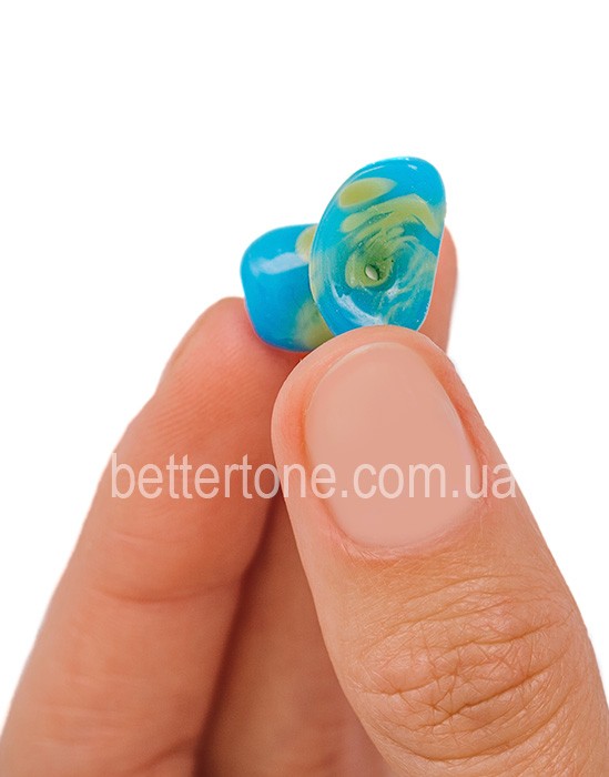 Авиа-беруши-с-фильтрами-в-рук