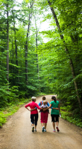 Як втрата слуху може призвести до соціальної ізоляції