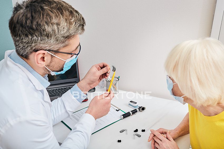 как исправить неполадки слухового аппарата дома фото