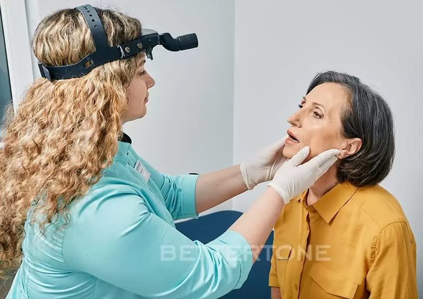 Романович Наталия Юрьевна ЛОР лікар Романович (Підтоптана) Наталія Юріївна