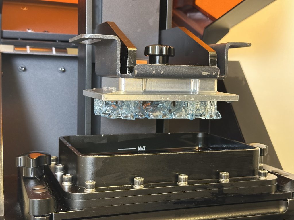 Виготовлення корпусів внутрішньовушних слухових апаратів