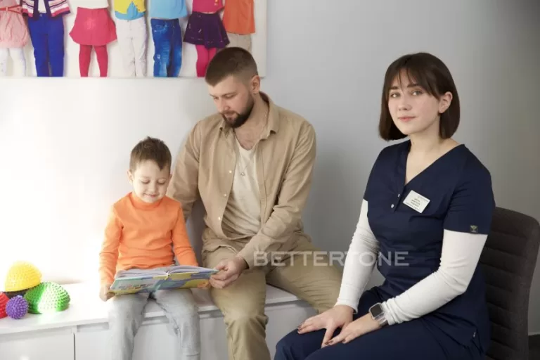 Корекційний педагог київ